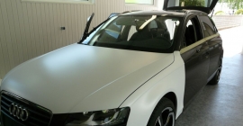 Audi A4 Avant - matt fehér és karbon
