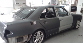 Mercedes E500 - matt metálszürke