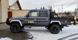 TOYOTA LAND CRUISER