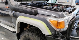 TOYOTA LAND CRUISER