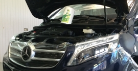 MERCEDES V250