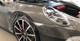 PORSCHE 911