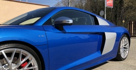 R8 (15).jpg