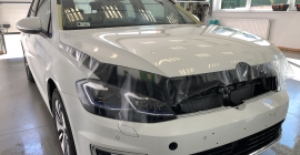 VW GOLF E