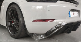 PORSCHE GT4 (11).jpg